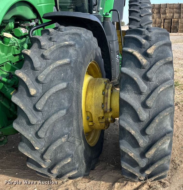 image for item EQ4528 2016 John Deere 8370R MFWD tractor