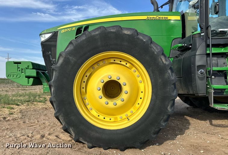 image for item EQ4528 2016 John Deere 8370R MFWD tractor