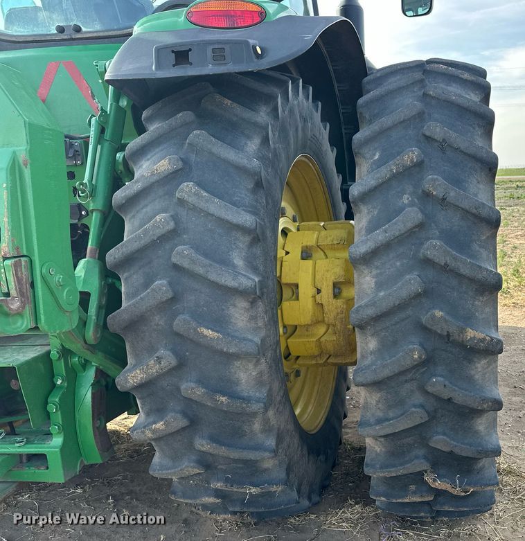 image for item EQ4528 2016 John Deere 8370R MFWD tractor