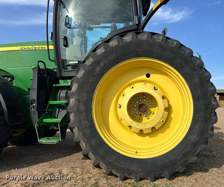 image for item EQ4528 2016 John Deere 8370R MFWD tractor