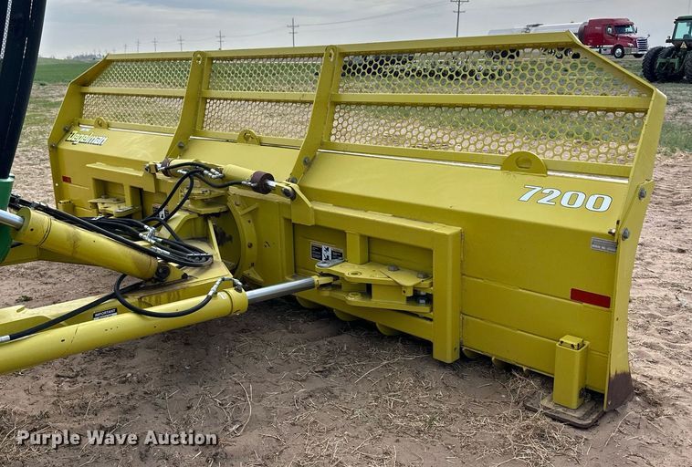 image for item EQ4529 Degelman 7200 blade