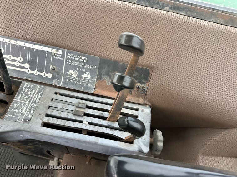 image for item EQ4533 1985 John Deere 4650 tractor