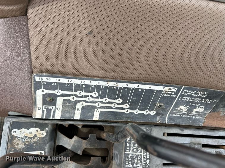 image for item EQ4533 1985 John Deere 4650 tractor