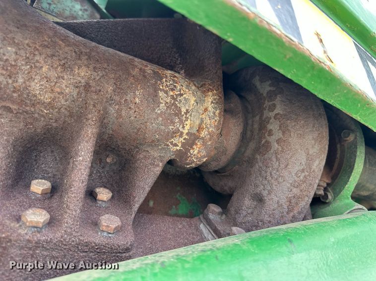 image for item EQ4533 1985 John Deere 4650 tractor