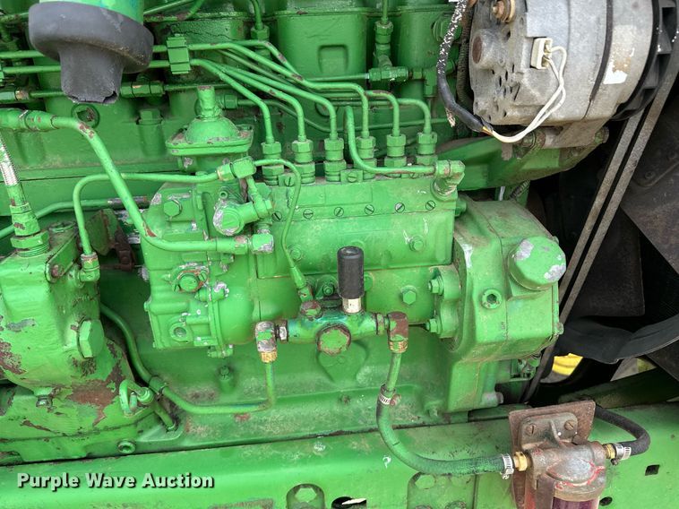 image for item EQ4533 1985 John Deere 4650 tractor