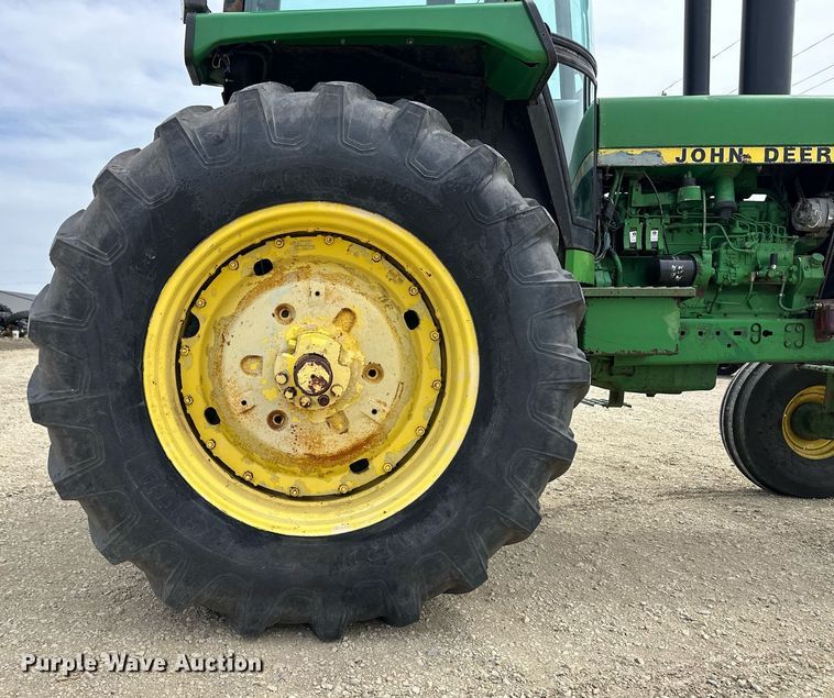 image for item EQ4533 1985 John Deere 4650 tractor