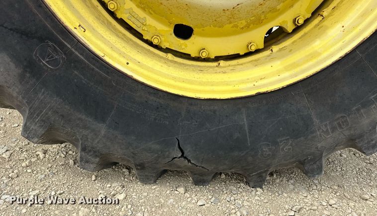 image for item EQ4533 1985 John Deere 4650 tractor