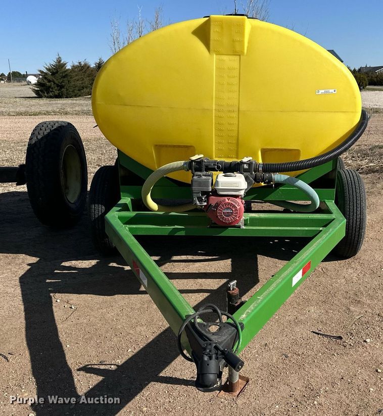 image for item EQ4543 Nurse tank trailer