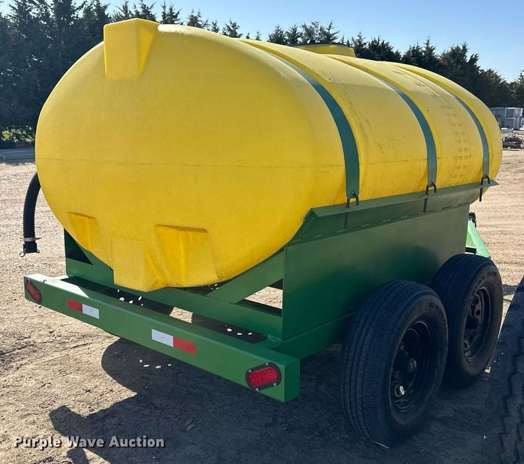 image for item EQ4543 Nurse tank trailer