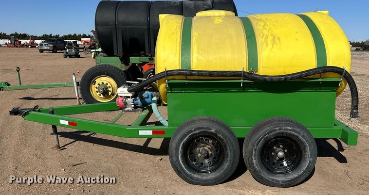 image for item EQ4543 Nurse tank trailer