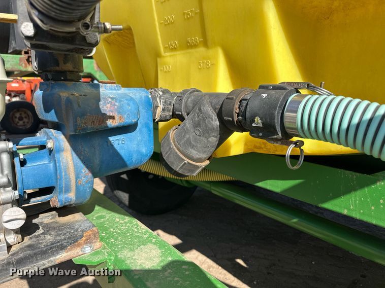 image for item EQ4543 Nurse tank trailer