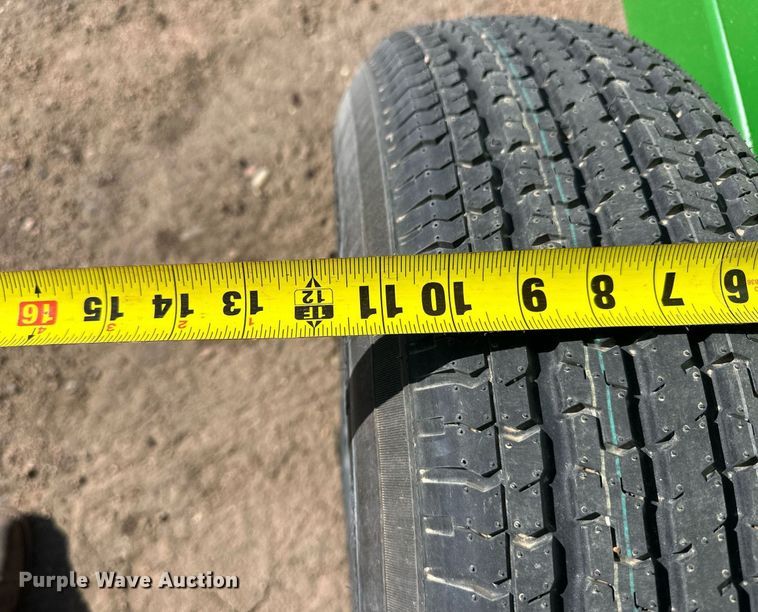 image for item EQ4543 Nurse tank trailer