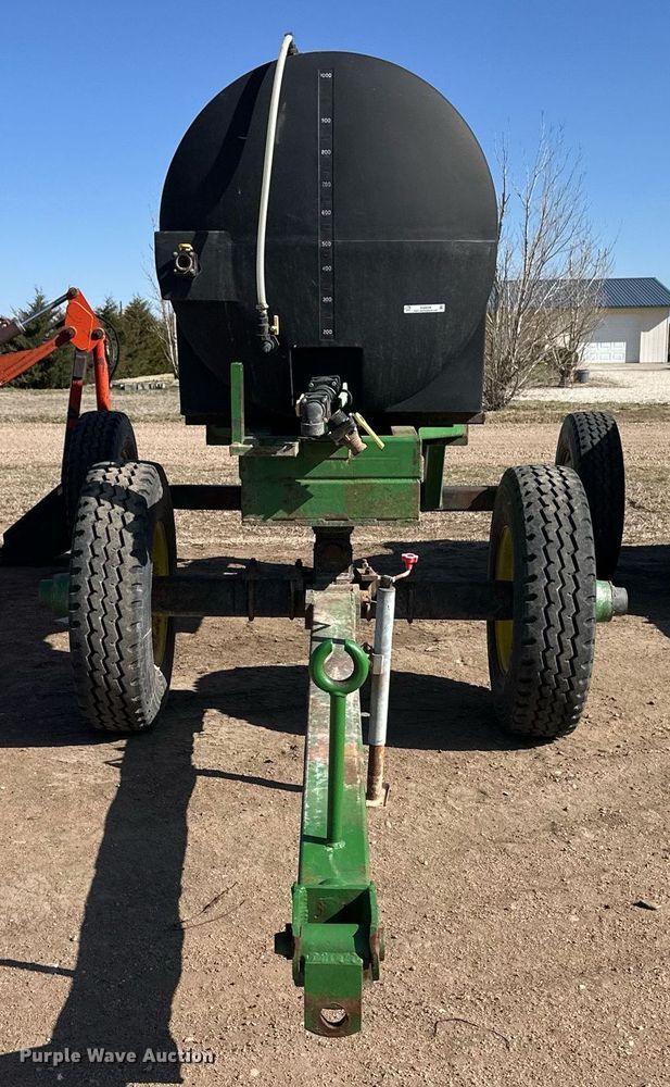 image for item EQ4544 Nurse tank trailer