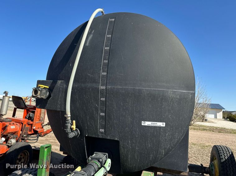 image for item EQ4544 Nurse tank trailer