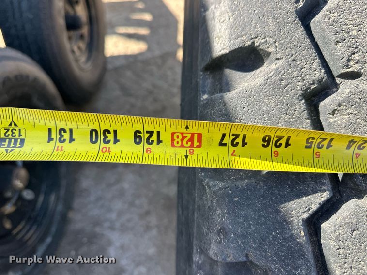 image for item EQ4544 Nurse tank trailer