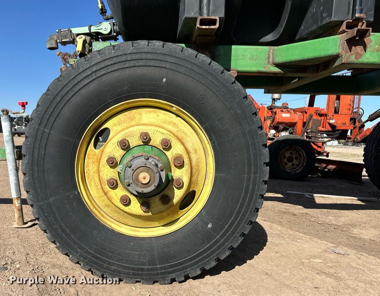 image for item EQ4544 Nurse tank trailer