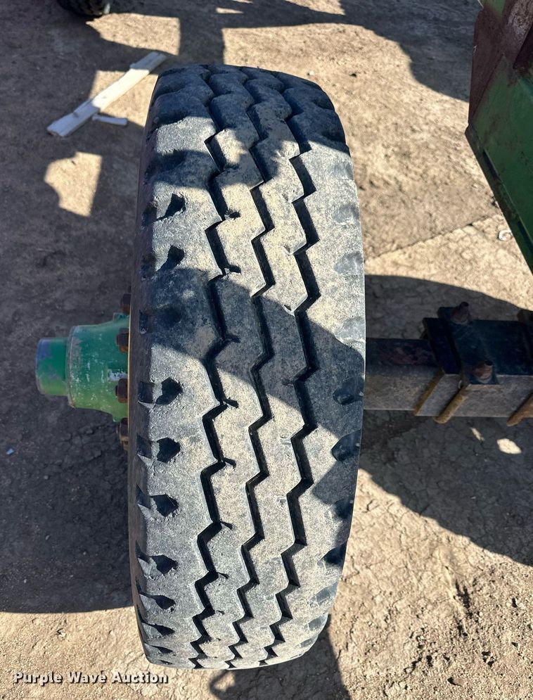 image for item EQ4544 Nurse tank trailer