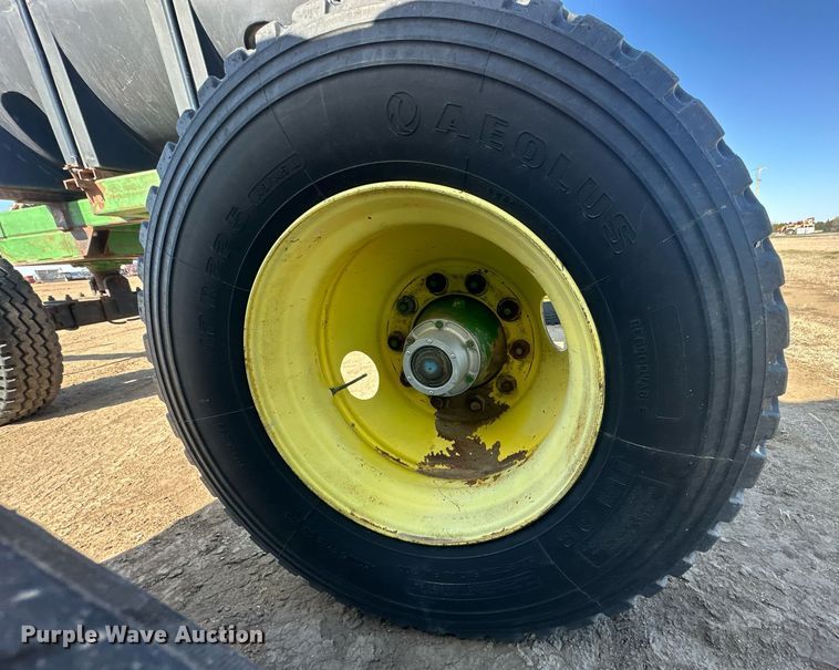 image for item EQ4544 Nurse tank trailer