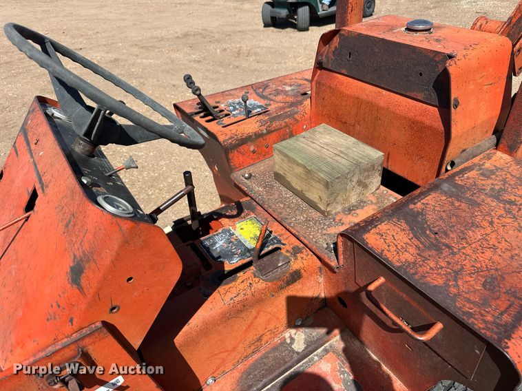 image for item EQ4545 1980 Ditch Witch R40 trencher