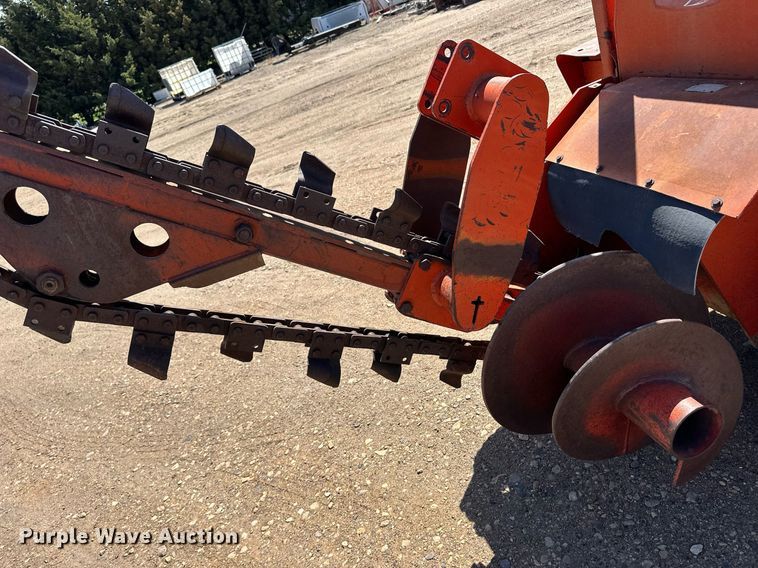 image for item EQ4545 1980 Ditch Witch R40 trencher