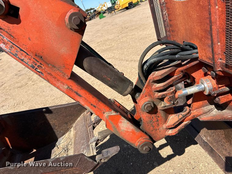 image for item EQ4545 1980 Ditch Witch R40 trencher