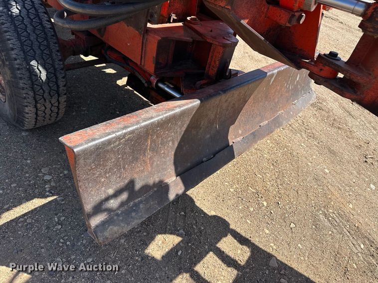 image for item EQ4545 1980 Ditch Witch R40 trencher
