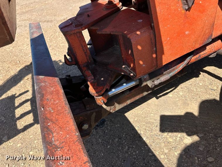 image for item EQ4545 1980 Ditch Witch R40 trencher