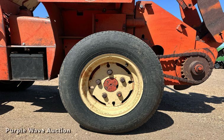 image for item EQ4545 1980 Ditch Witch R40 trencher