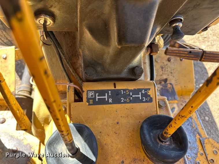 image for item EQ4546 1978 John Deere 301A tractor