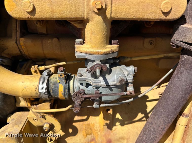 image for item EQ4546 1978 John Deere 301A tractor