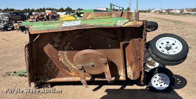 image for item EQ4547 John Deere batwing rotary mower