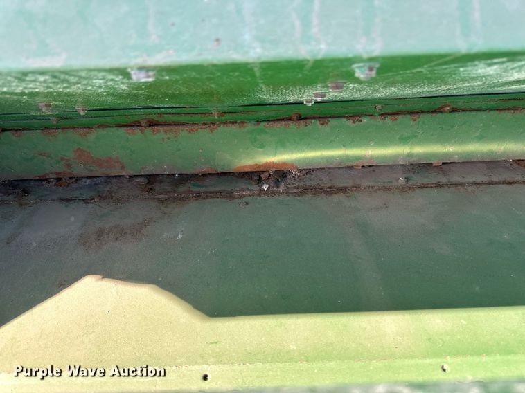 image for item EQ4548 John Deere 750 grain drill