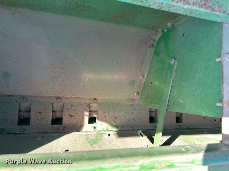 image for item EQ4548 John Deere 750 grain drill