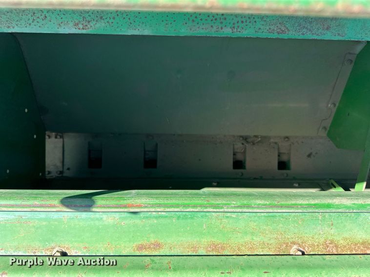 image for item EQ4548 John Deere 750 grain drill