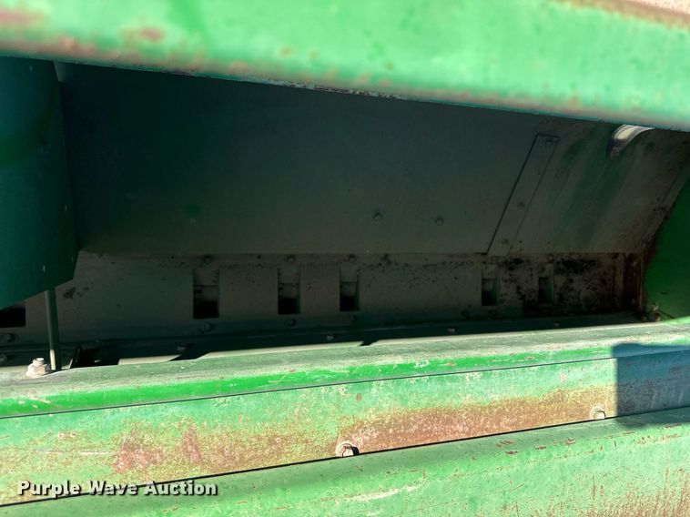 image for item EQ4548 John Deere 750 grain drill