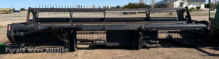 image for item EQ4549 Macdon 960 swather / windrower head