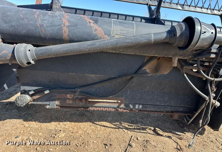 image for item EQ4549 Macdon 960 swather / windrower head