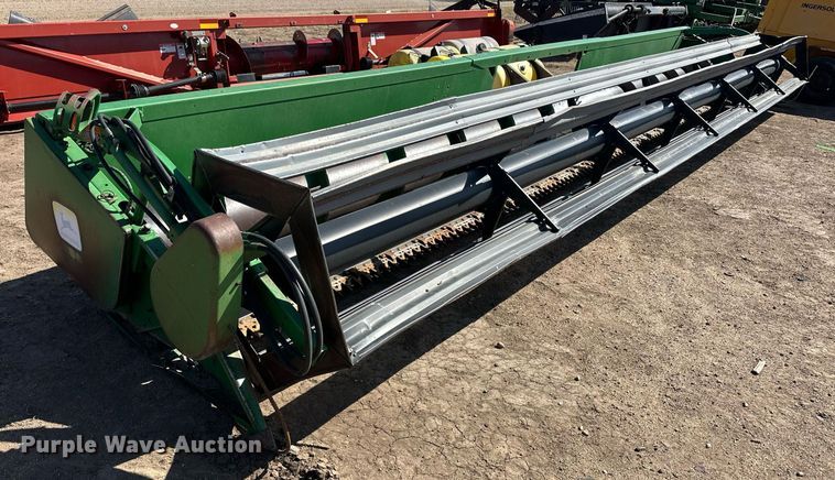 image for item EQ4552 1995 John Deere 930 rigid head