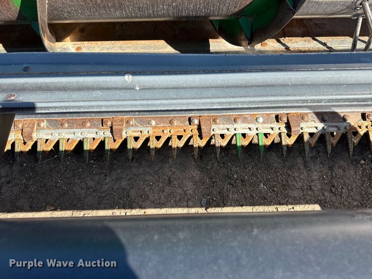 image for item EQ4552 1995 John Deere 930 rigid head