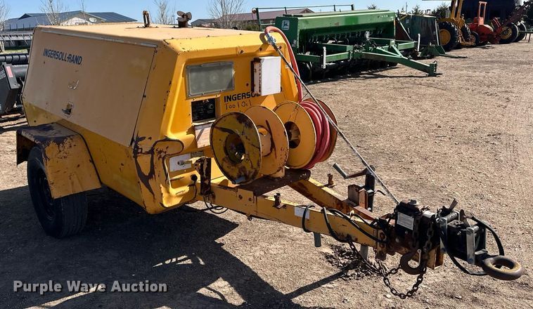 image for item EQ4553 Ingersoll Rand air compressor