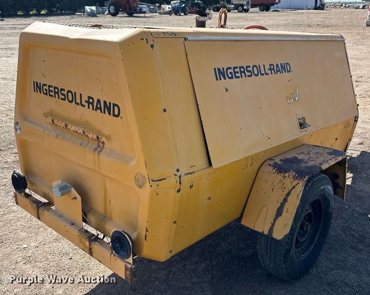 image for item EQ4553 Ingersoll Rand air compressor