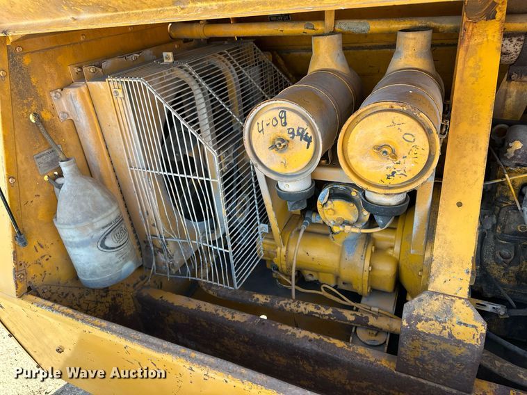 image for item EQ4553 Ingersoll Rand air compressor