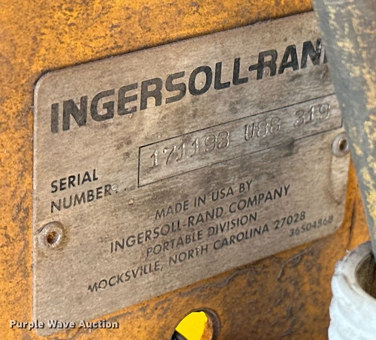 image for item EQ4553 Ingersoll Rand air compressor