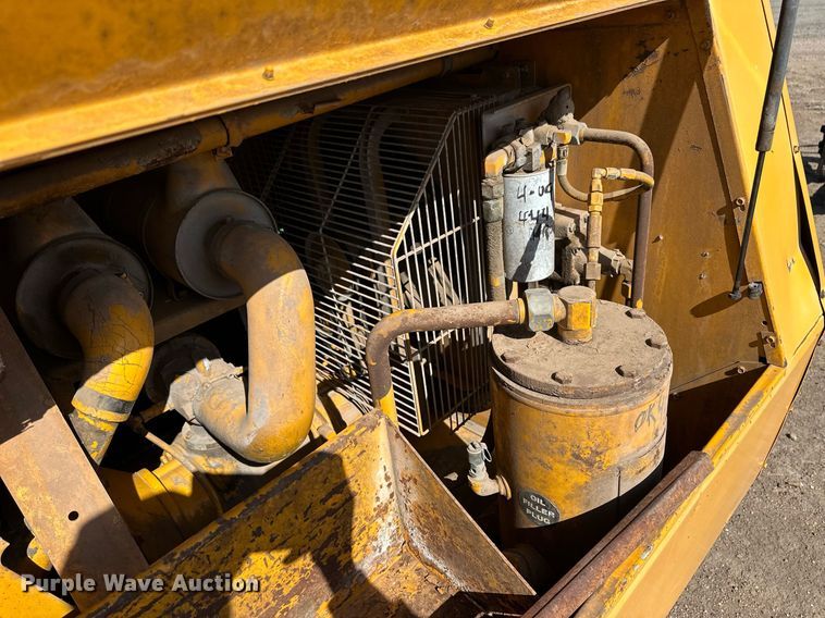 image for item EQ4553 Ingersoll Rand air compressor