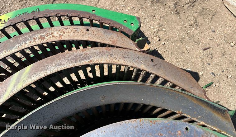 image for item EQ4561 (6) John Deere Series 60 combine concaves