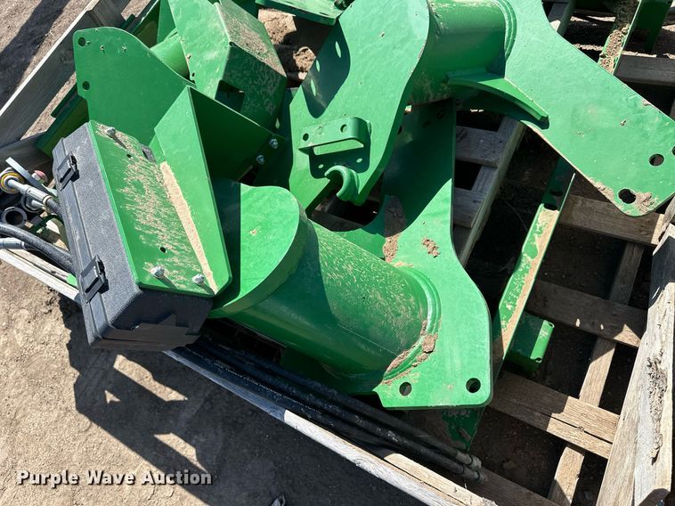 image for item EQ4563 John Deere loader brackets