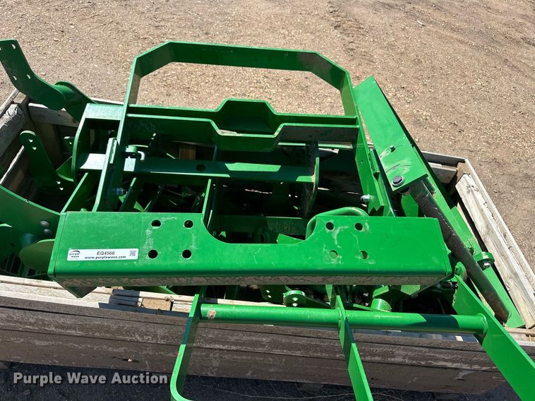 image for item EQ4566 John Deere tractor parts