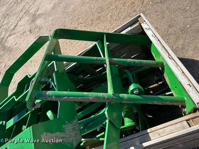 image for item EQ4566 John Deere tractor parts