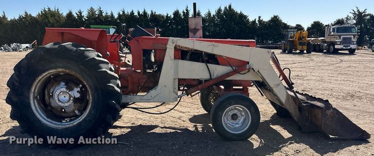 image for item EQ4568 Allis-Chalmers 175 tractor