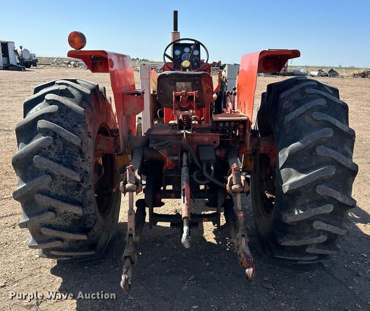 image for item EQ4568 Allis-Chalmers 175 tractor